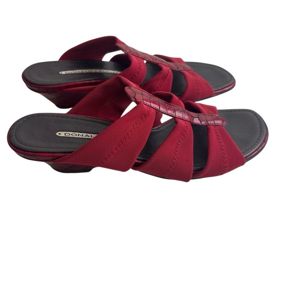 Donald J Pliner Hizzy 6M Red Stretch Slide Sandals Made in Spain Kitten Heel - Picture 2 of 6